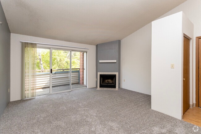 1BR, 1BA - 750SF