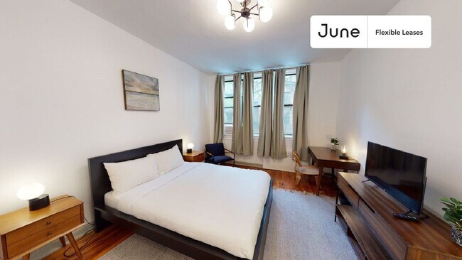 Building Photo - 334 E 90th St Rental