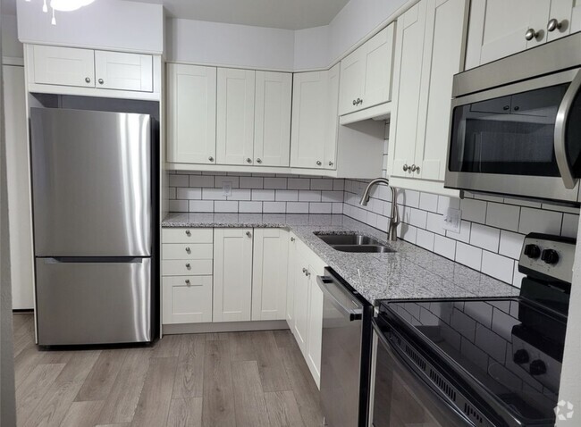 Building Photo - 3316 68th St Rental