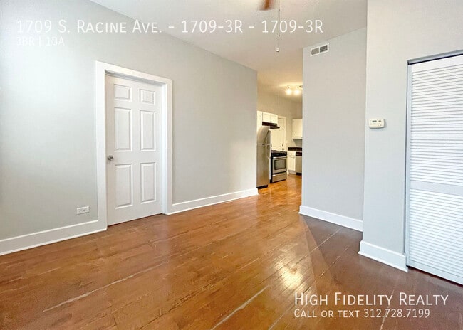 Photo - 1709 S Racine Ave Unidad 1709-3R