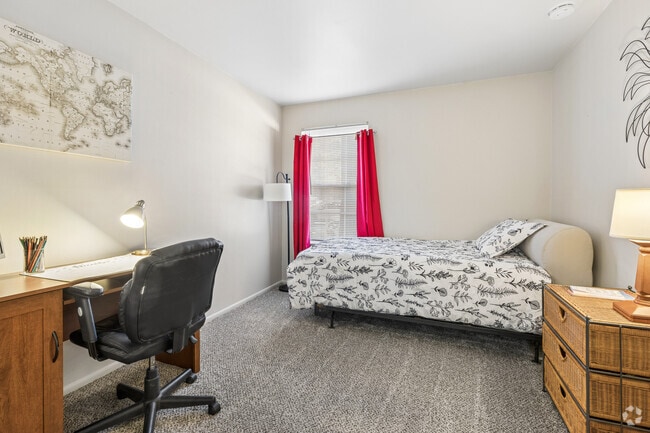 2BR, 1BA - 830SF - Bedroom
