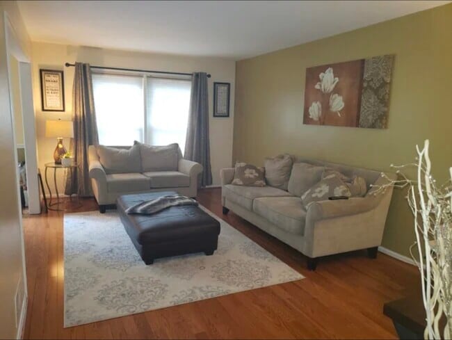 Photo - 7713 Bristol Square Ct