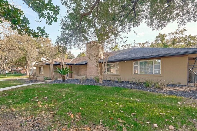 Photo - 2511 Maroneal St