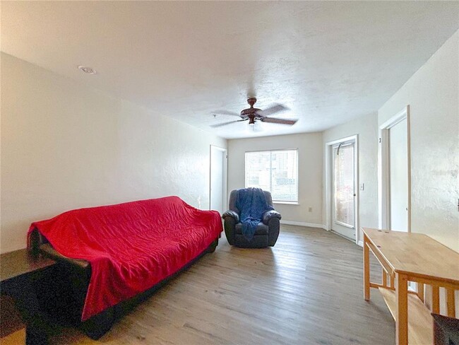Photo - 4000 SW 23rd St Unit 3-107