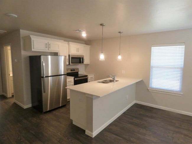 439 Summit Ridge Dr