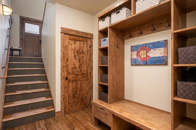 Photo - 250 Bergamot Dr