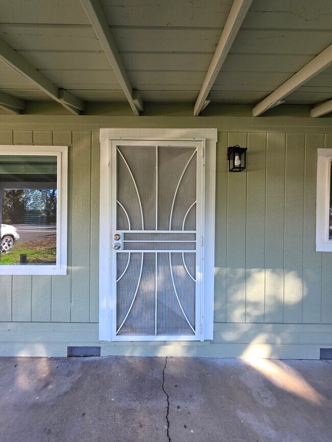 Photo - FULLY REMOELED 2 BED 1 BATH HOUSE READY NOW!