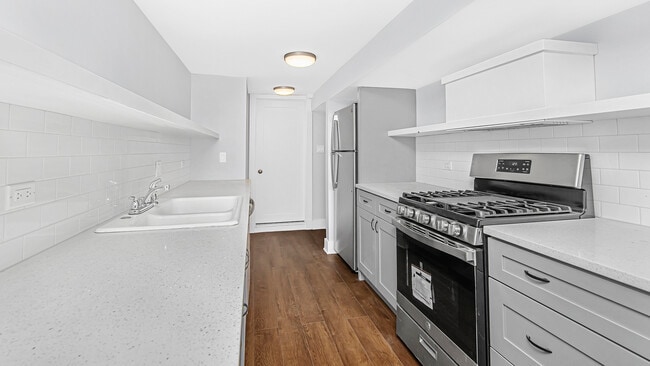 Photo - 1648 N Sedgwick St Unit G