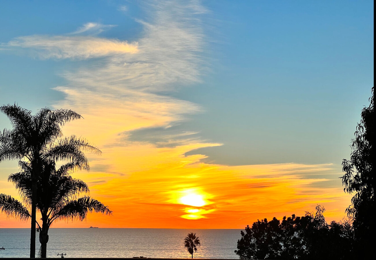 Photo - 1105 Camino del Mar Unidad D