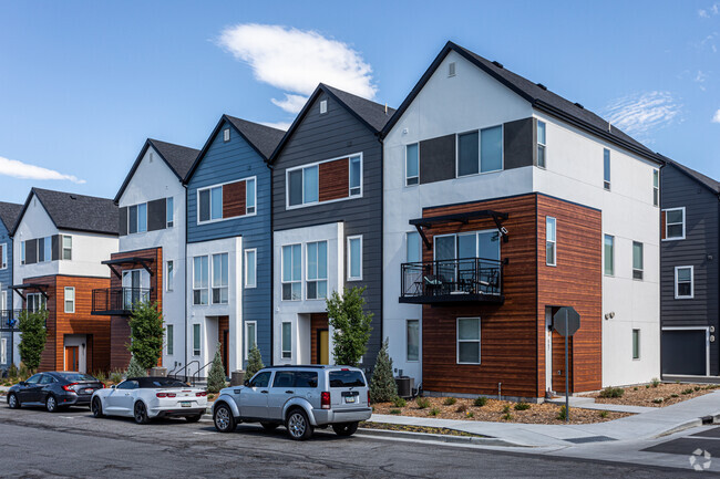 Building Photo - Woods Rose Apartments