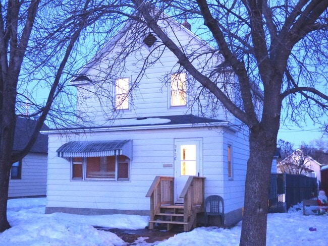 Building Photo - 1510 13th Ave E Rental