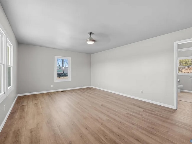 Photo - 5624 NW Oakwood Rd