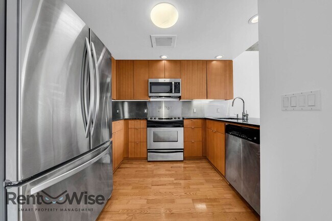 Photo - 77 Dow Pl Unit 707