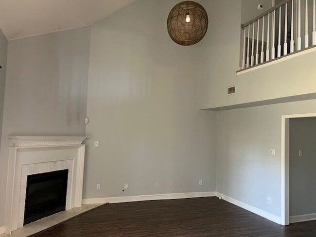 Photo - 4/2.5 located in Pinehurst subdivision