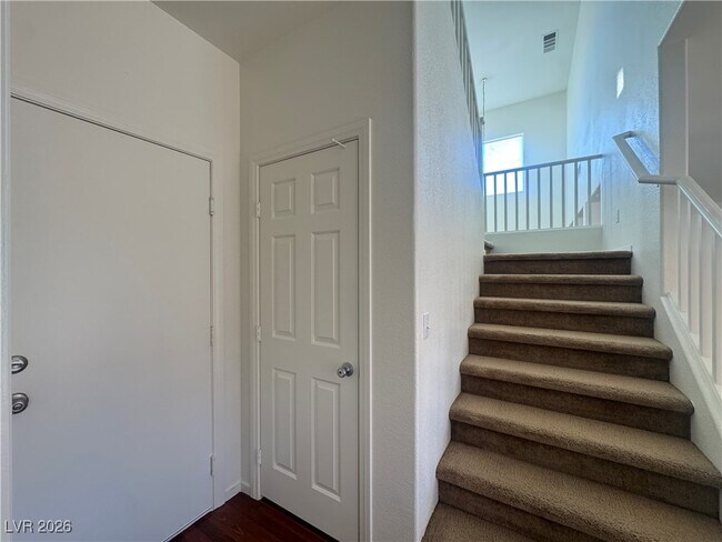 Building Photo - 1703 Paradise Reef Ave