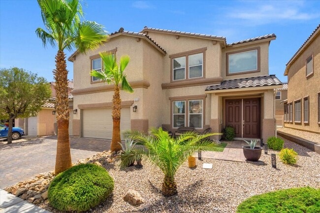Photo - Luxurious, Exceptional Entertaining 5 Bedroom Home Featuring Expansive Indoor-Outdoor Living