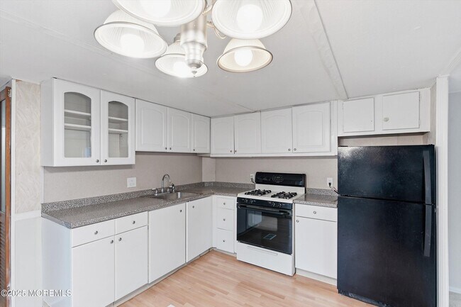 Photo - 1 Loblolly Ln