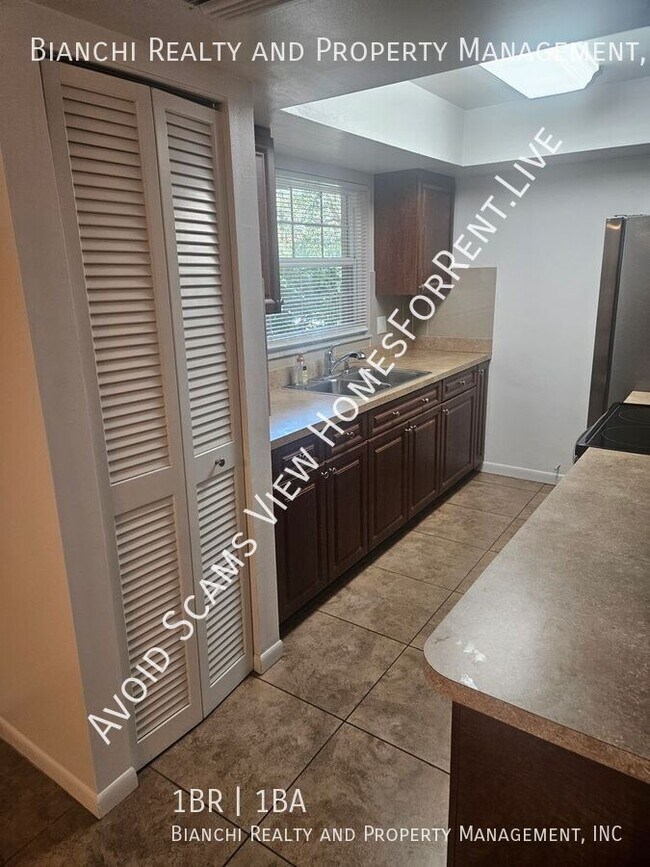 Photo - 1845 S Highland Ave Unit #9-6