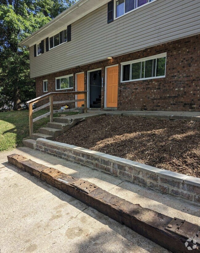 Building Photo - 3047 Simpson Rd Unit Two Rental