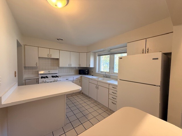 Photo - 363 Maple St Casa