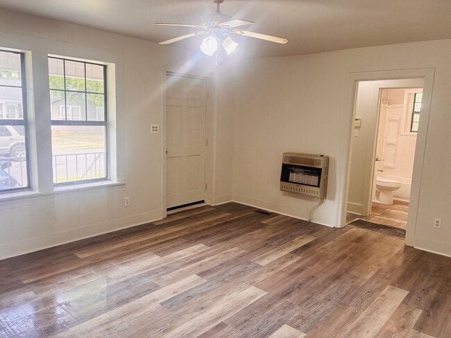 Photo - 801 Nuckolls St