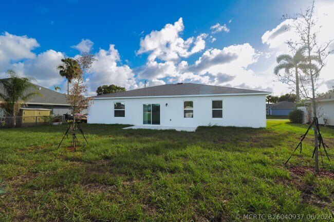 Photo - 2061 SE Mantua St