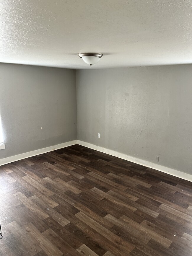 Photo - 4224 Alma St