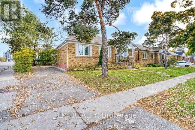 Photo - 421 St Augustine Dr