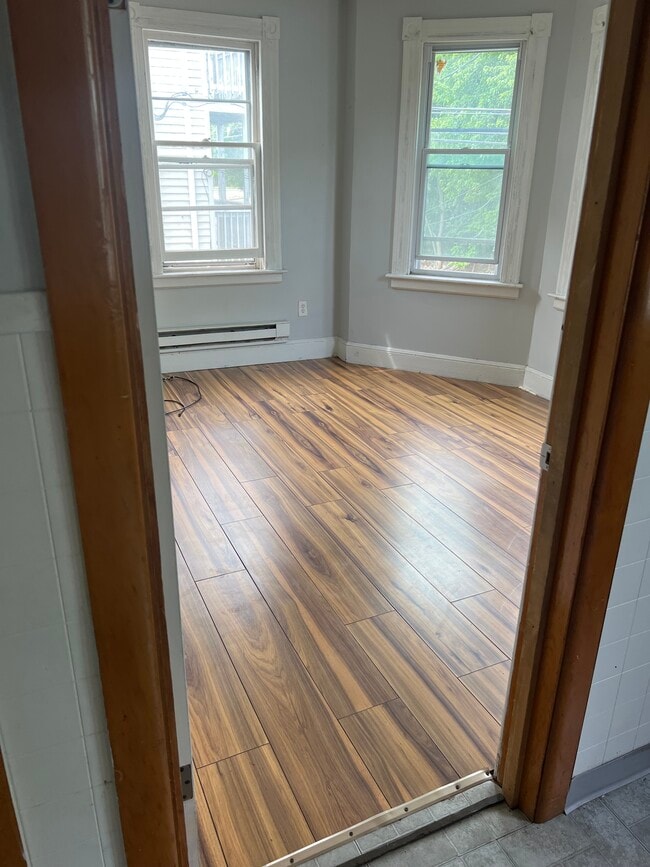 291 S Leonard St Unit 2nd Fl Front