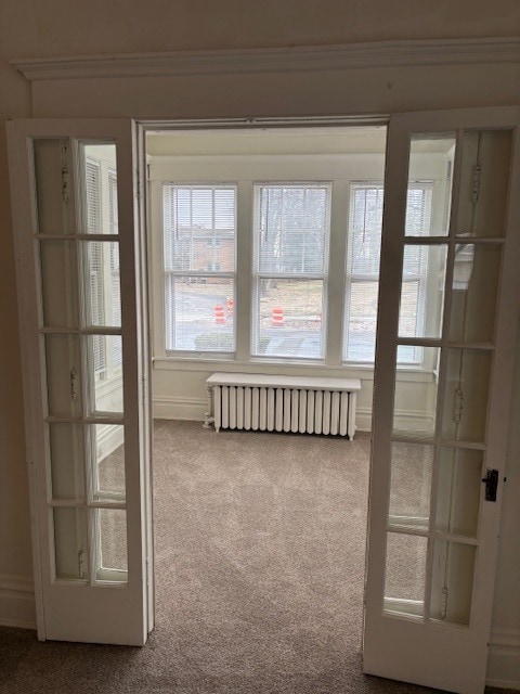 Sun Porch - 1113 W Moss Ave