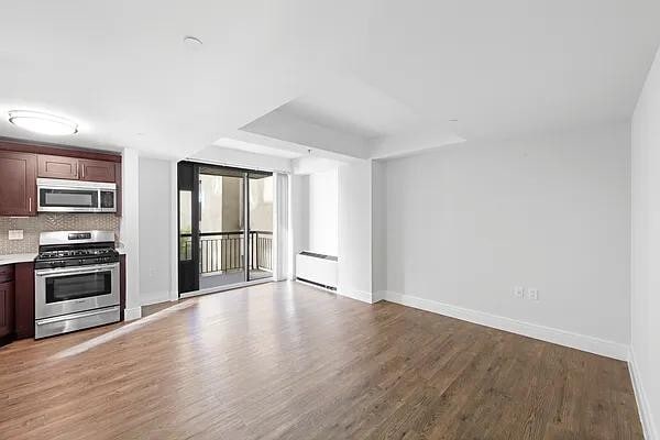 354 E 91st St Unit 501