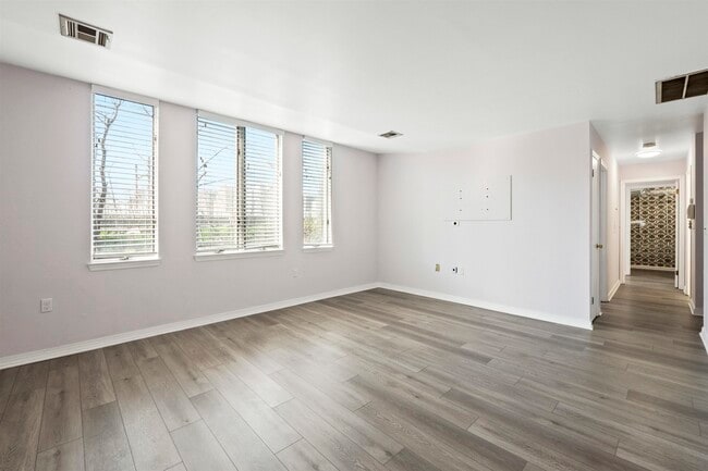Photo - 310 Passaic Ave Unit 302