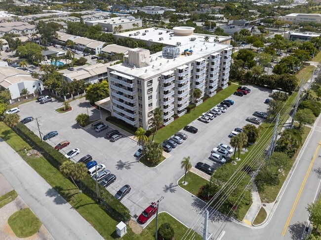 Photo - 1831 NE 38th St Unit 108