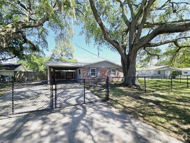 Building Photo - 1402 N Bracewell Dr Rental