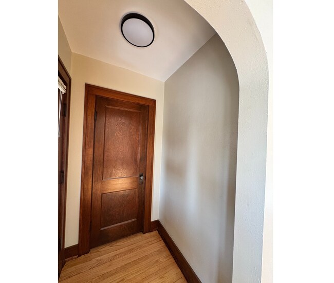 Photo - 140 S Elmwood Ave
