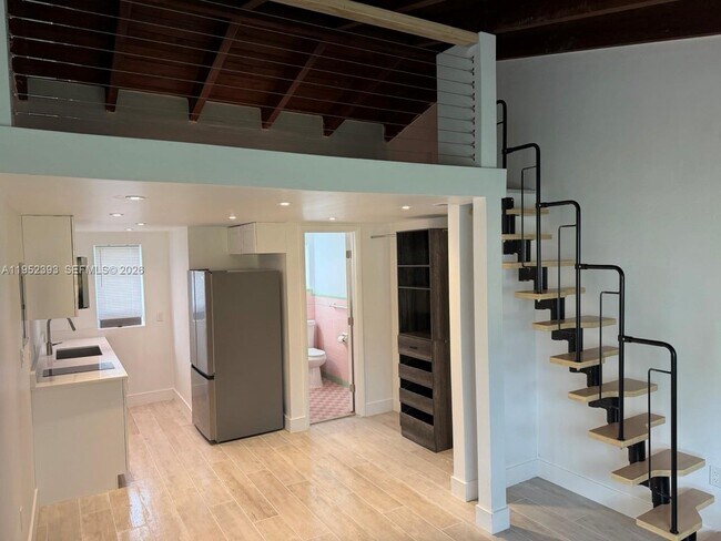 Photo - 35 NE 80th Terrace Unidad A2