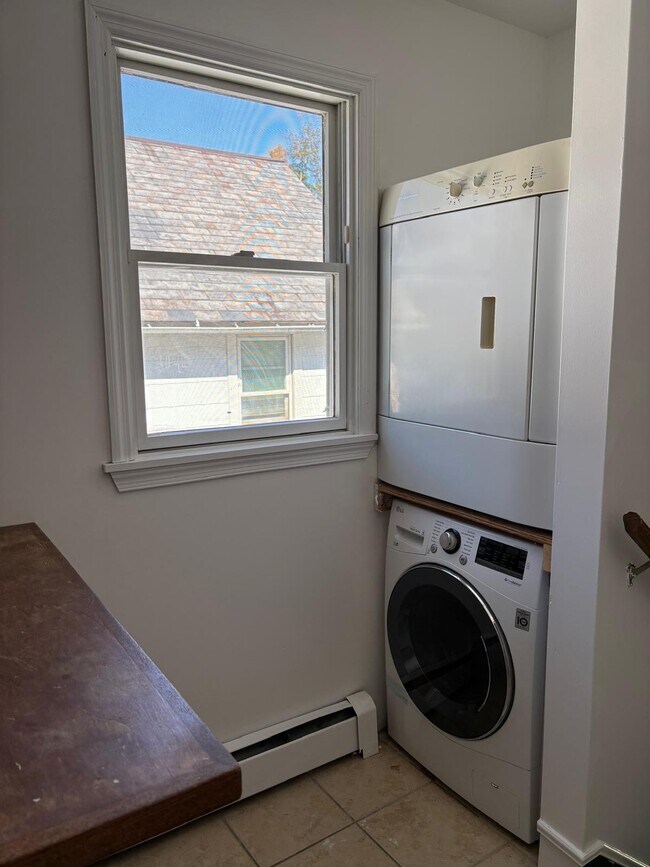LAUNDRY AREA - 54 Hamburg Ave Unit 2