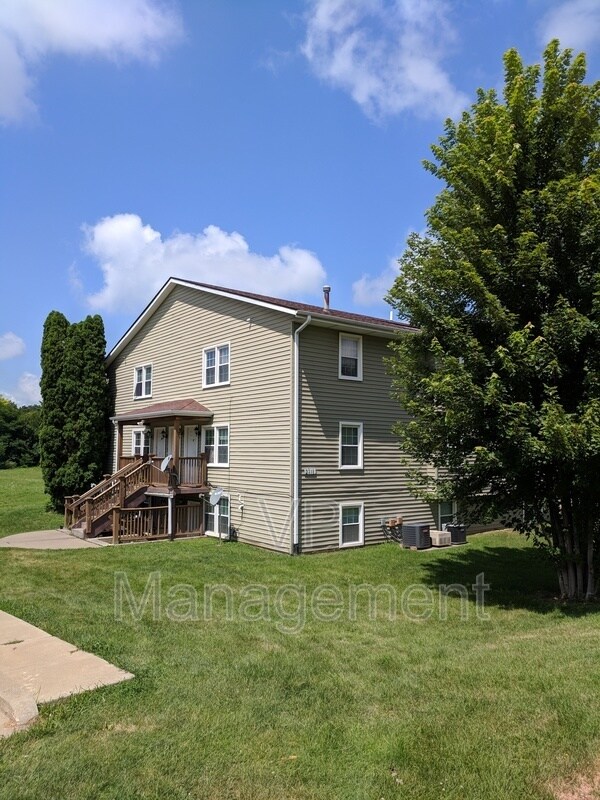 Photo - 2218 Emerald Dr Unit #9