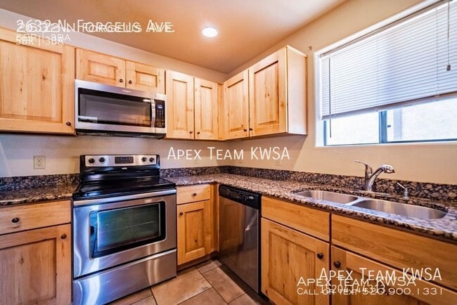 Photo - 2632 N Forgeus Ave