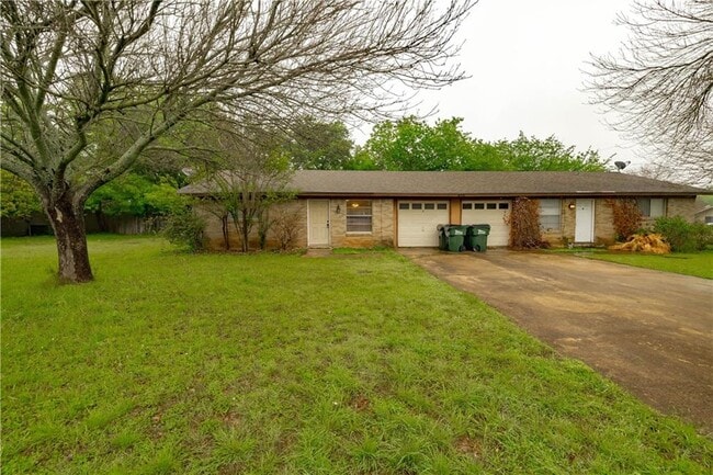Building Photo - 806 Judy Dr Rental