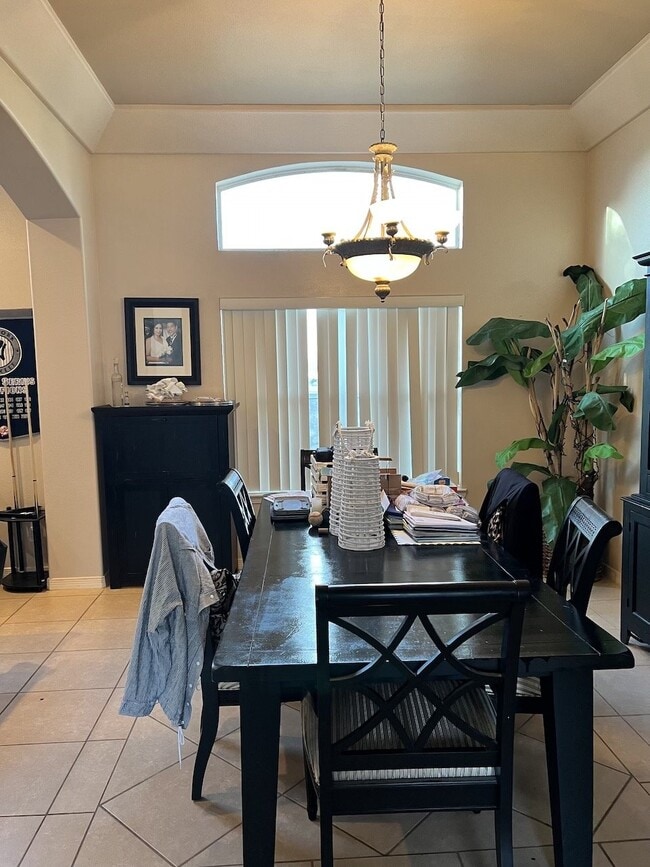 Photo - 1031 Los Moros Dr