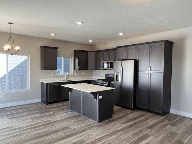 Photo - 1511 W Pyrite Ln