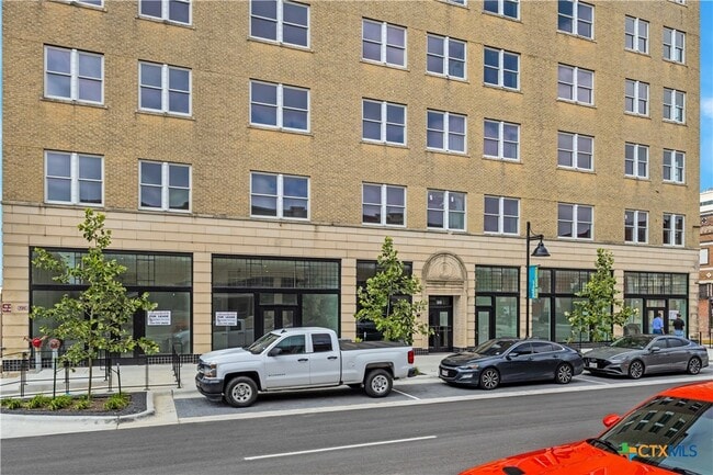 Photo - 103 E Central Ave