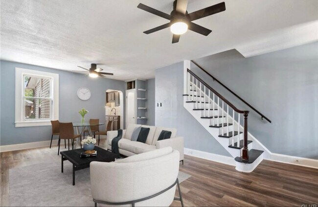 Photo - 256 Lehigh Ave