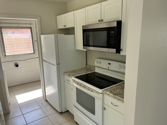 Photo - 3930 Baker Ave
