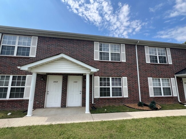 Photo - 1505 Center Pointe Dr