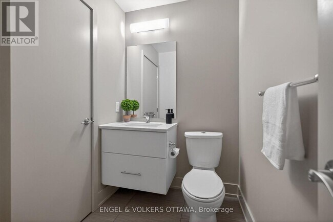 Photo - 108 Richmond Rd Unit 507