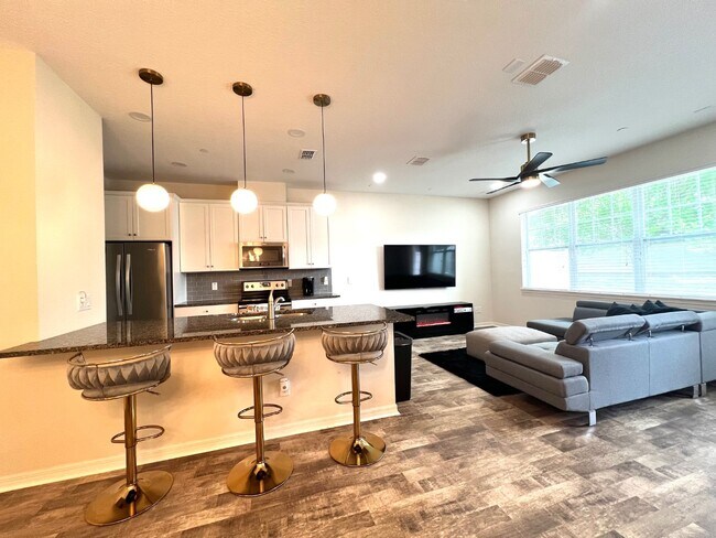 Photo - 1043 Taramundi Dr