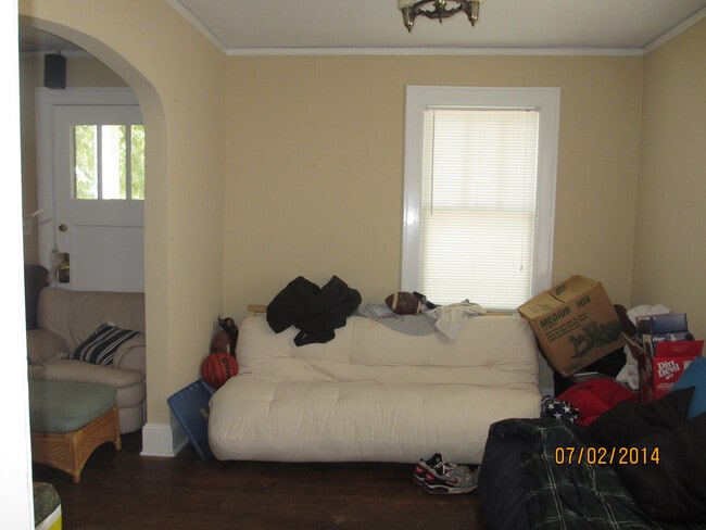 Photo - 3 Bedroom Walkable to Campus Pre-Leasing f...