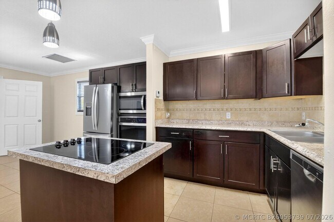 Photo - 18 Crossings Cir Unit F